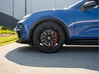 New Porsche Macan 419 kW (571 HP) 2026 Blue SUV