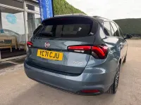 Used Fiat Tipo Life 100 HP (73 kW) 2021 Green Estate