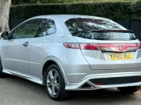 Begagnad Honda Civic Type S 2011 Silver Halvkombi