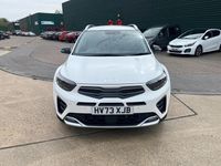 Used Kia Stonic GT-Line S 100 HP (73 kW) 2024 White SUV