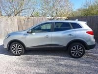 Usado Renault Kadjar Equilibre 140 HP (102 kW) 2022 Cinzento SUV