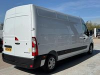 Used Renault Master Business 135 HP (99 kW) 2023 White MPV