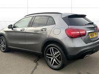 Usado Mercedes GLA180 Urban 122 HP (89 kW) 2020 SUV