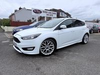 Used Ford Focus Zetec 125 HP (91 kW) 2015 White Hatchback