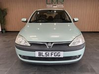 Used Vauxhall Corsa 79 HP (58 kW) 2002 Green Hatchback