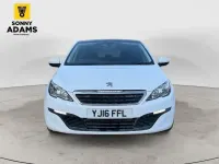 Used Peugeot 308 Access 100 HP (73 kW) 2016 White Hatchback