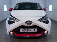 Begagnad Toyota Aygo Trend 71 HK (52 kW) 2019 Vit Halvkombi