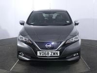 Usado Nissan Leaf Tekna 110 kW (150 HP) 2018 Cinzento Citadino