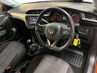 Używany Vauxhall Corsa Edition 73 KM (53 kW) 2022 Pomarańczowy Hatchback