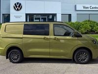 New VW Transporter Pro 150 HP (110 kW) 2025 Green Van