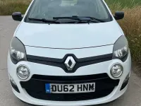 Used Renault Twingo Dynamique 75 HP (55 kW) 2012 White Hatchback