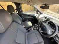 Usado Ford B-MAX Zetec 2015 Branco Monovolume