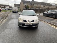 Usado Renault Mégane II Dynamique 2007 Bege Citadino