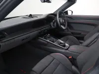 Begagnad Porsche 992 541 HK (397 kW) 2026 Grön Cab