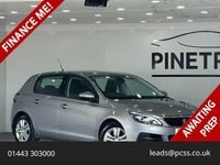 Usado Peugeot 308 Active 130 HP (95 kW) 2019 Cinzento Citadino