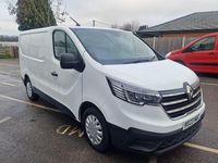 Begagnad Renault Trafic Business 2023 Vit Minibuss