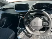 Used Peugeot 2008 Active+ 101 HP (74 kW) 2022 Orange SUV