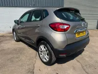 Used Renault Captur Dynamique 90 HP (66 kW) 2013 Beige SUV