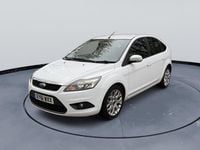 Used Ford Focus Zetec 110 HP (80 kW) 2011 White Hatchback