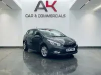 Używany Kia Ceed 133 KM (97 kW) 2013 Srebrny Hatchback