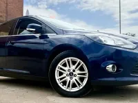 Used Ford Focus Titanium 125 HP (91 kW) 2012 Blue Hatchback