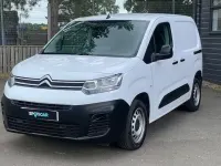 Used Citroën Berlingo 99 HP (72 kW) 2023 White MPV
