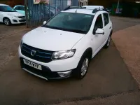 Used Dacia Sandero Lauréate 90 HP (66 kW) 2014 White Hatchback