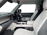 Used Land Rover Defender SE Dynamic 249 HP (183 kW) 2025 Borasco grey Estate