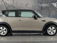 Usado Mini Cooper Classic 136 HP (100 kW) 2022 Cinzento Citadino