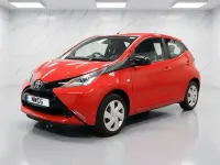 Used Toyota Aygo X-play 68 HP (50 kW) 2017 Red Hatchback