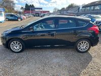 Used Ford Focus Titanium 125 HP (91 kW) 2011 Black Hatchback