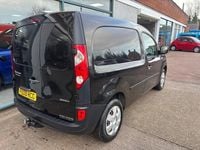 Usado Renault Kangoo 85 HP (62 kW) 2009 Preto Van