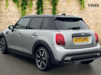 Usado Mini Cooper Exclusive 134 HP (98 kW) 2024 Prateado Citadino