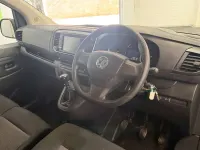 Usado Vauxhall Vivaro S 120 HP (88 kW) 2023 Branco Monovolume