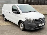 Begagnad Mercedes Vito Progressive 2021 Vit Van