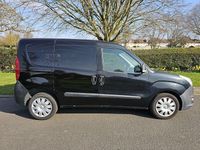 Used Vauxhall Combo 105 HP (77 kW) 2015 Black MPV