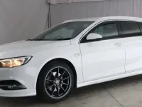 Used Vauxhall Insignia SRi 170 HP (125 kW) 2018 White Estate
