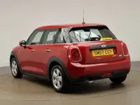 Used Mini ONE 102 HP (75 kW) 2017 Red Hatchback