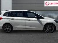 Usado BMW 218 Sport Line 136 HP (100 kW) 2020 Branco Carrinha