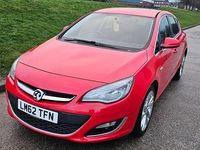 Used Vauxhall Astra SRi 163 HP (119 kW) 2012 Radiant red Hatchback