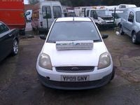 Used Ford Fiesta 70 HP (51 kW) 2009 White Van