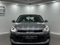 Begagnad Kia Rio 99 HK (72 kW) 2017 Grå Halvkombi