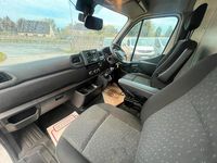 Used Vauxhall Movano S 150 HP (110 kW) 2020 White MPV