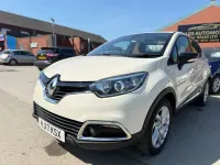 Usado Renault Captur Dynamique 90 HP (66 kW) 2017 Bege SUV
