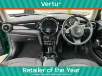 Używany Mini Cooper Classic 136 KM (100 kW) 2022 Zielony Hatchback