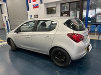Used Vauxhall Corsa Design Edition 95 HP (69 kW) 2016 Silver Hatchback