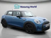 Usado Mini Cooper S Classic 178 HP (130 kW) 2022 Azul Citadino