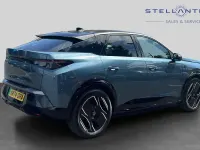 Used Peugeot e-3008 GT 152 kW (207 HP) 2024 Blue SUV
