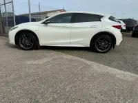 Used Infiniti Q30 Sport Tech 170 HP (125 kW) 2017 White Hatchback