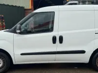 Used Vauxhall Combo 91 HP (66 kW) 2016 White MPV